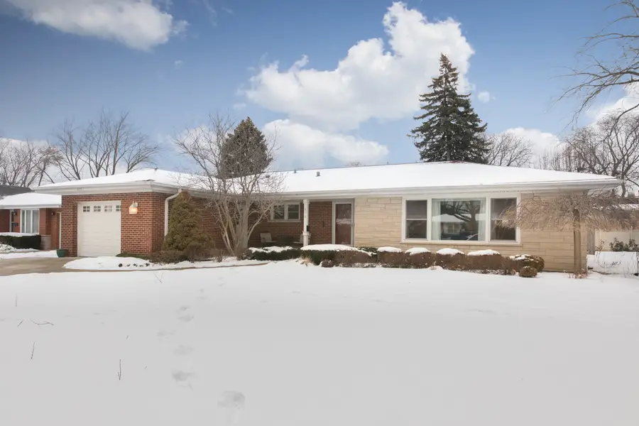 475 Amherst Avenue, Des Plaines, IL 60016 - #2