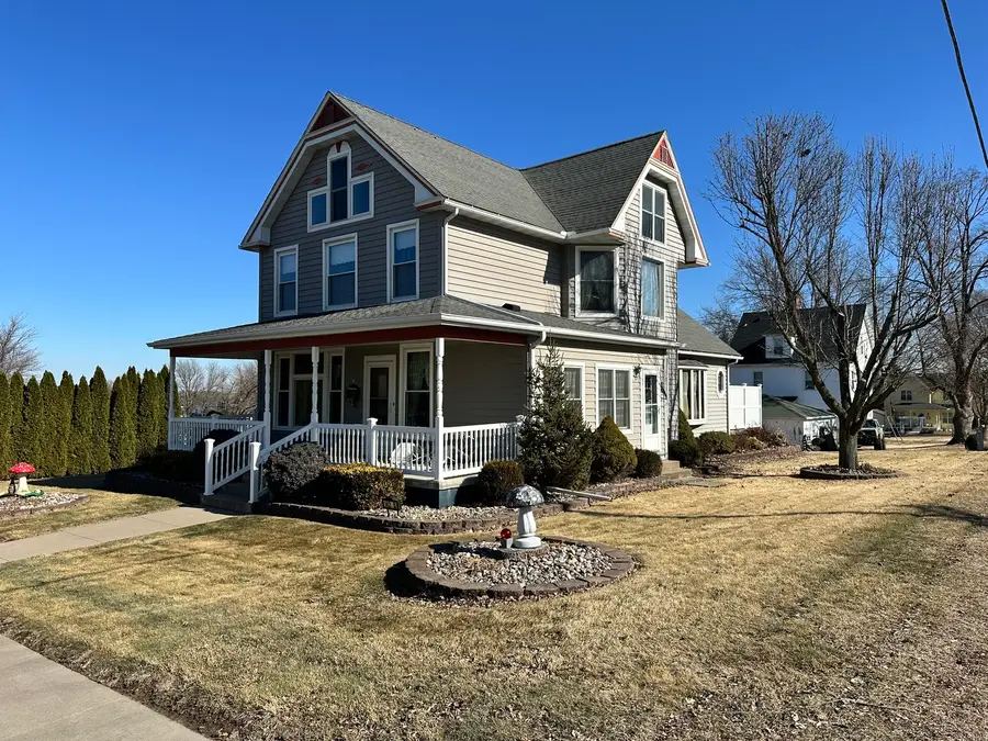 142 S Elliot Street, Preston, IA 52069 - #3