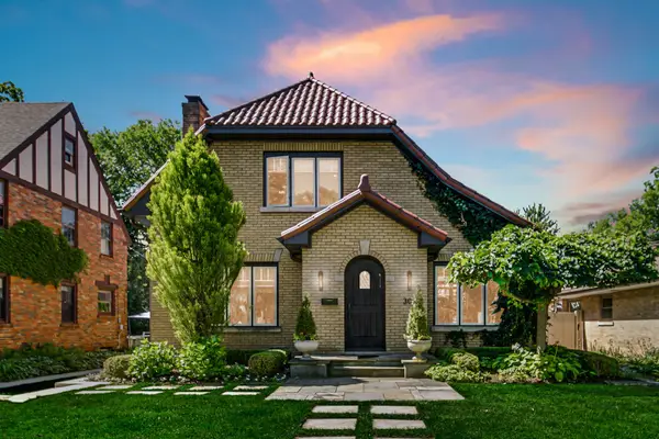 300 W Elm Park Avenue, Elmhurst, IL 60126