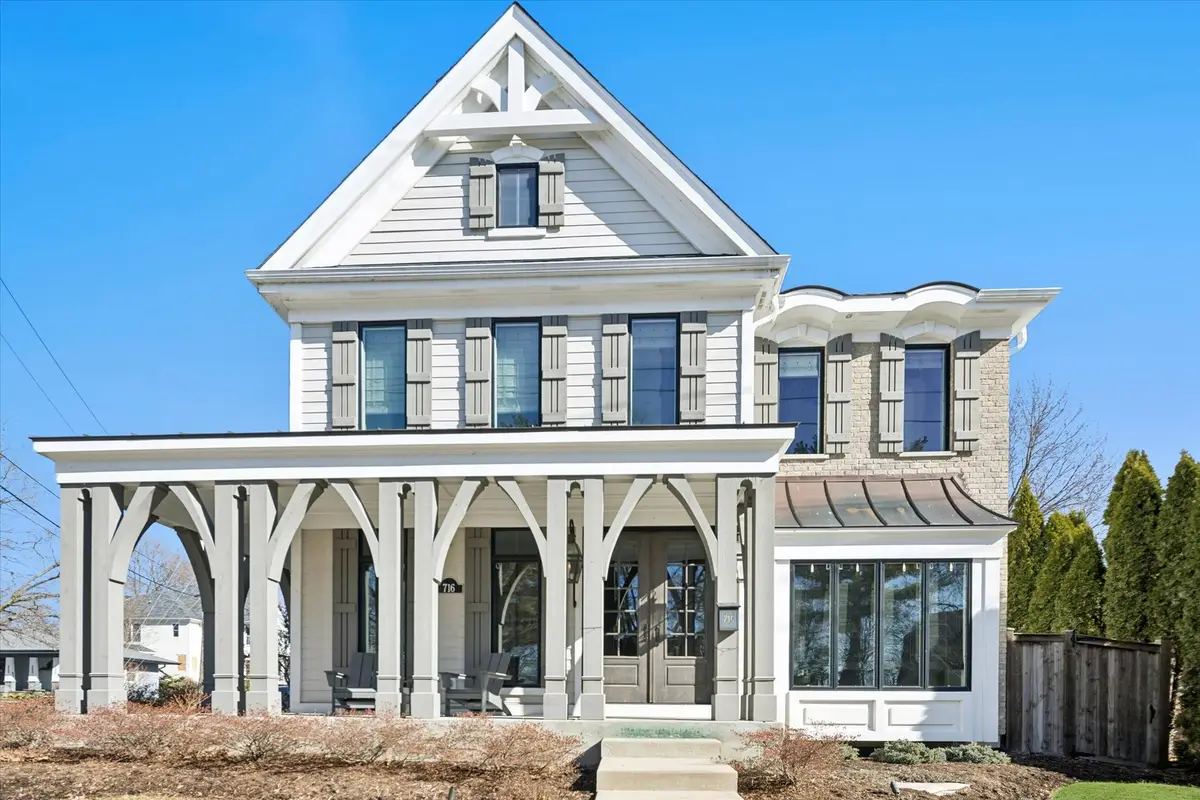 716 N 3rd Avenue, Saint Charles, IL 60174 - #1