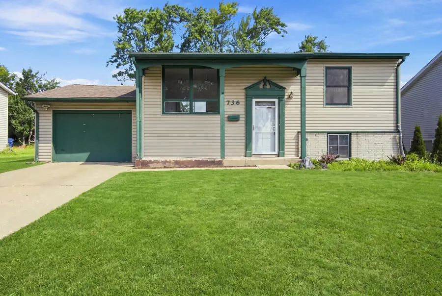 736 Dickens Avenue, Glendale Heights, IL 60139 - #2