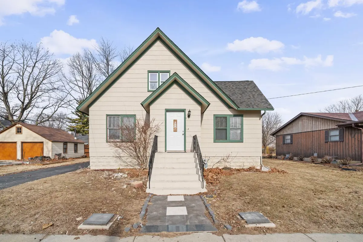 210 E North Street, Leland, IL 60531 - #1