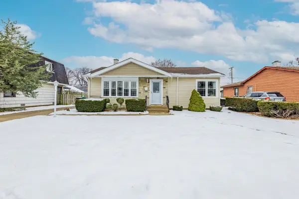 8036 Newland Avenue, Burbank, IL 60459