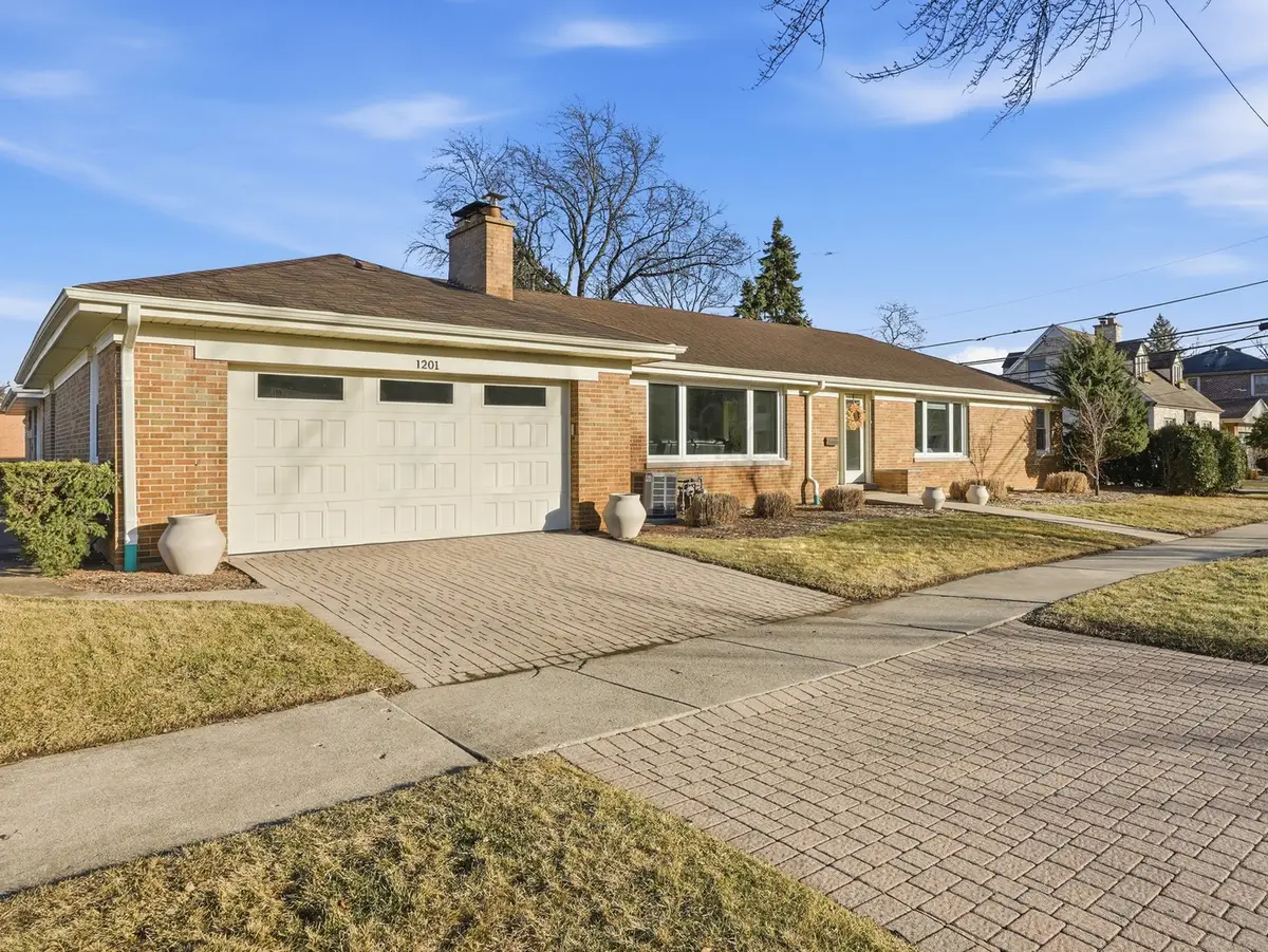 1201 S Knight Avenue, Park Ridge, IL 60068 - #1