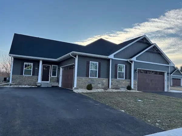 734 Anjali Court #L, Sycamore, IL 60178