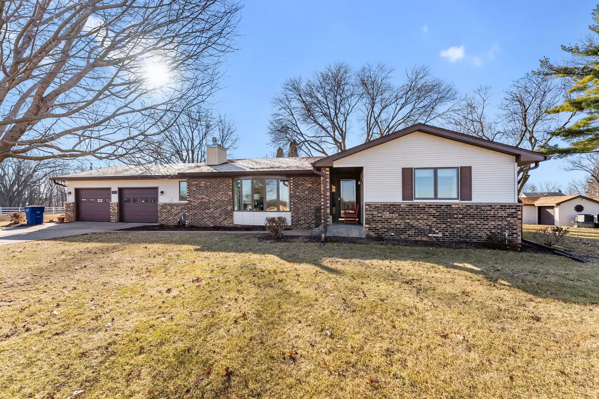 6008 92nd Avenue W, Taylor Ridge, IL 61284 - #1