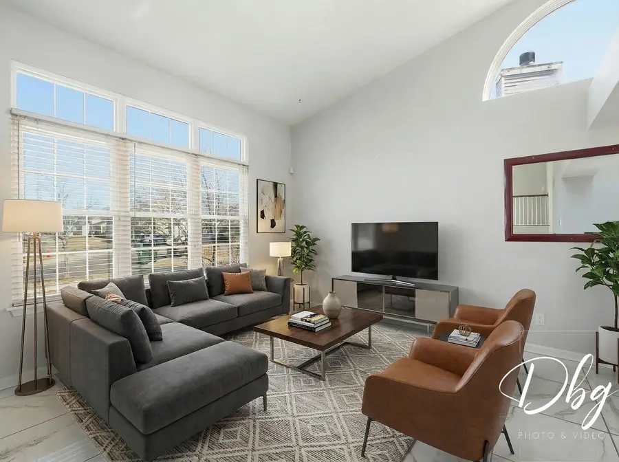 389 E Cherry Cove Lane, Round Lake Beach, IL 60073 - #3