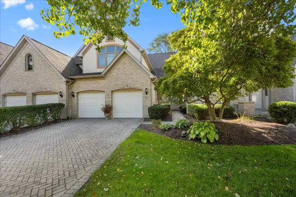 1427 Cress Creek Court, Naperville, IL 60563