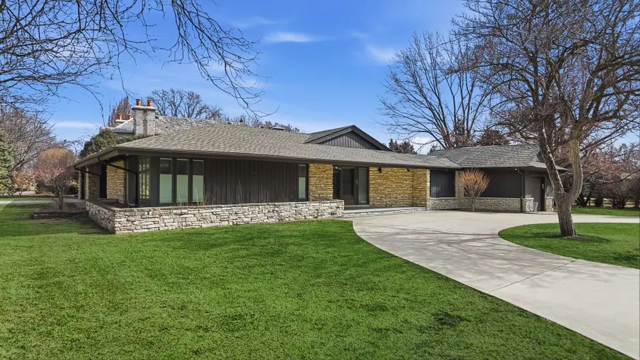 901 S Burton Place, Arlington Heights, IL 60005 - #3