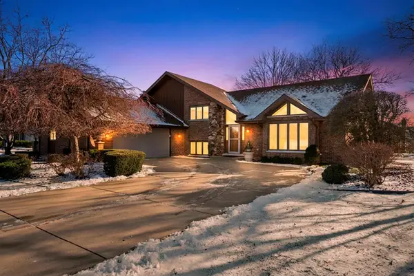 8125 Elizabeth Avenue, Orland Park, IL 60462