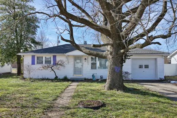 47 W Crownview, Mt Vernon, IL 62864