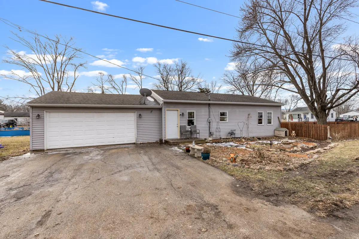 701 Salmon Avenue, South Beloit, IL 61080 - #1