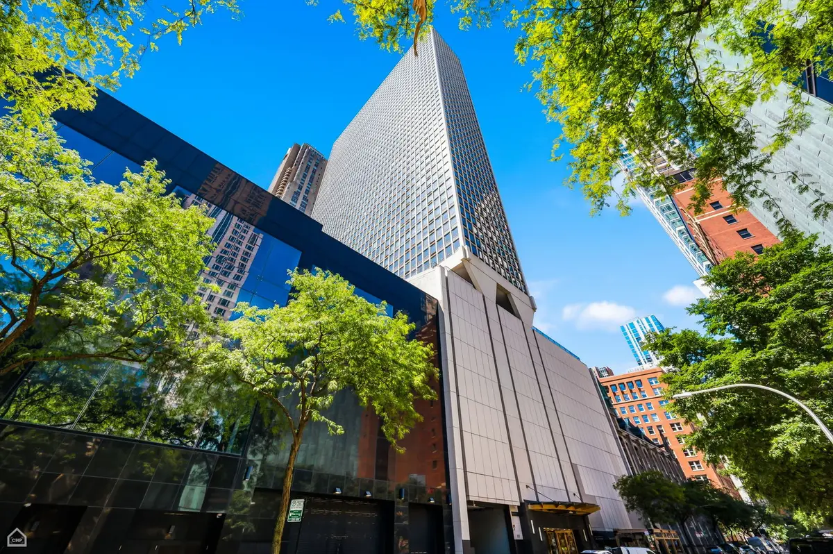 111 E Chestnut Street #21F, Chicago, IL 60611 - #1