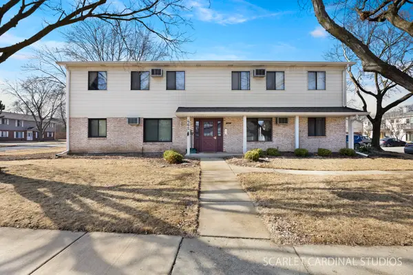 465 Echo Lane #2, Aurora, IL 60504