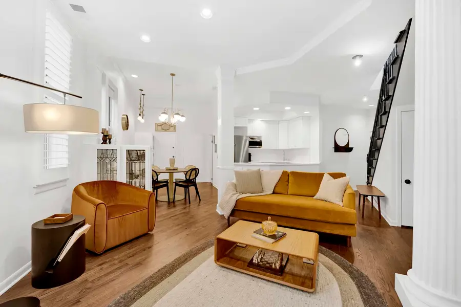 223 W Wisconsin Street #3A, Chicago, IL 60614 - #2