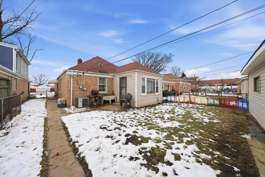 33 49th Avenue, Bellwood, IL 60104 - #2