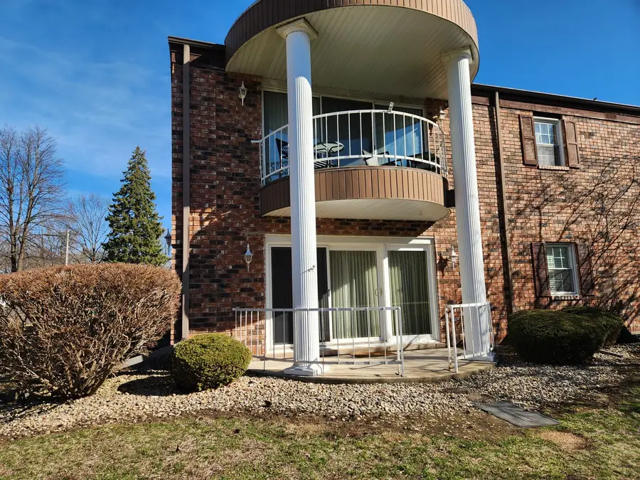 1050 S Nelson Avenue #4, Kankakee, IL 60901 - #2