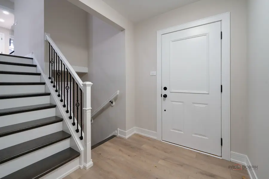 214 W Hintz Road, Arlington Heights, IL 60004 - #2