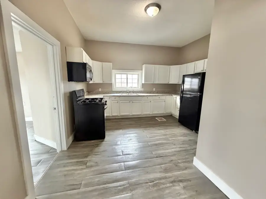 1501 W 6th Street, Davenport, IA 52802 - #2