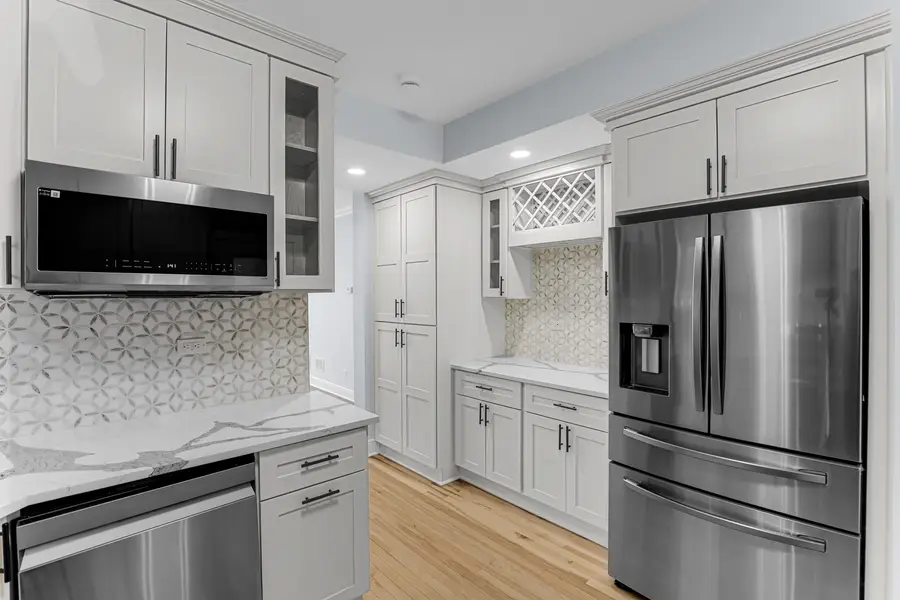 4938 W Wrightwood Avenue, Chicago, IL 60639 - #3