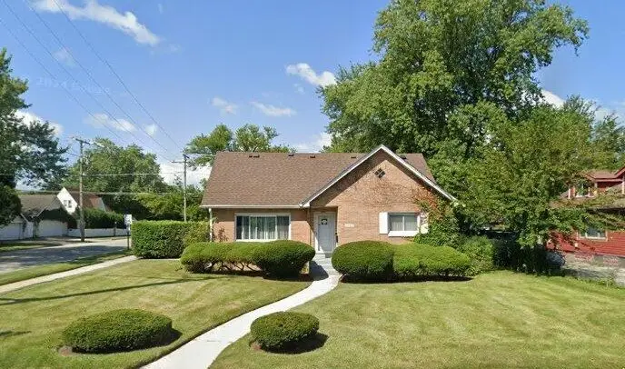 1000 N Lewis Avenue, Waukegan, IL 60085 - #1