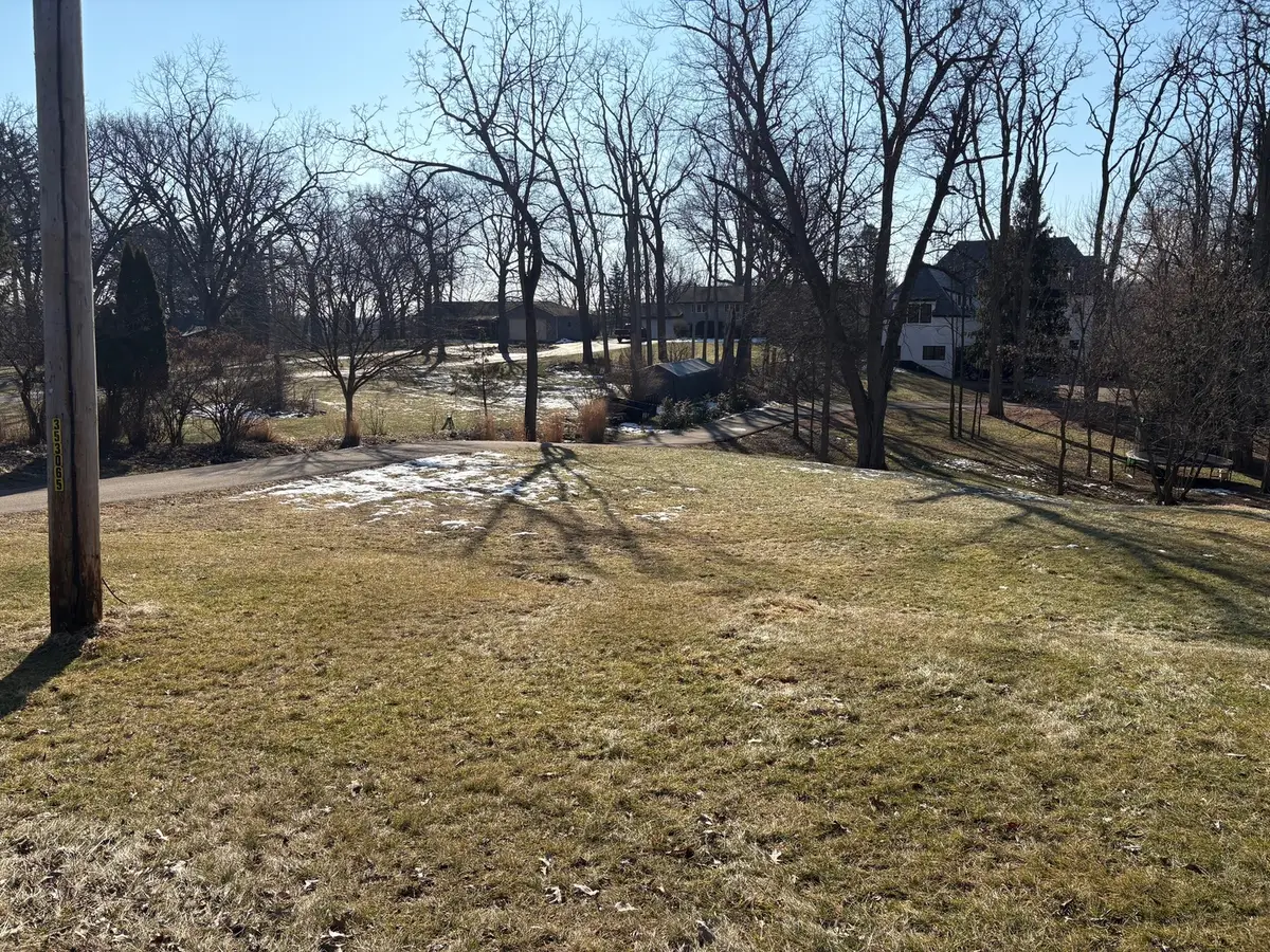 611 E Main Street Road, Cary, IL 60013 - #1