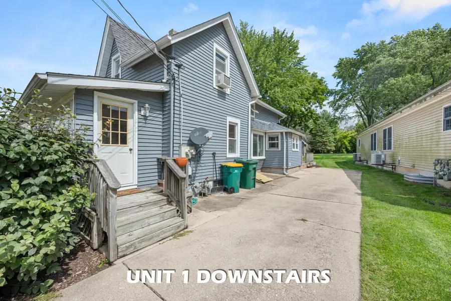 732 Park Avenue, Sycamore, IL 60178 - #2