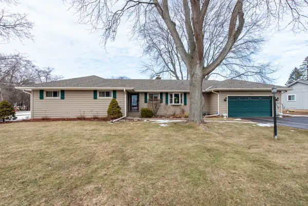 10222 W Bairstow Avenue, Beach Park, IL 60087