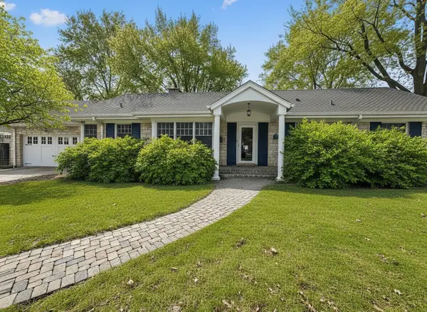 435 Kingston Terrace, Deerfield, IL 60015