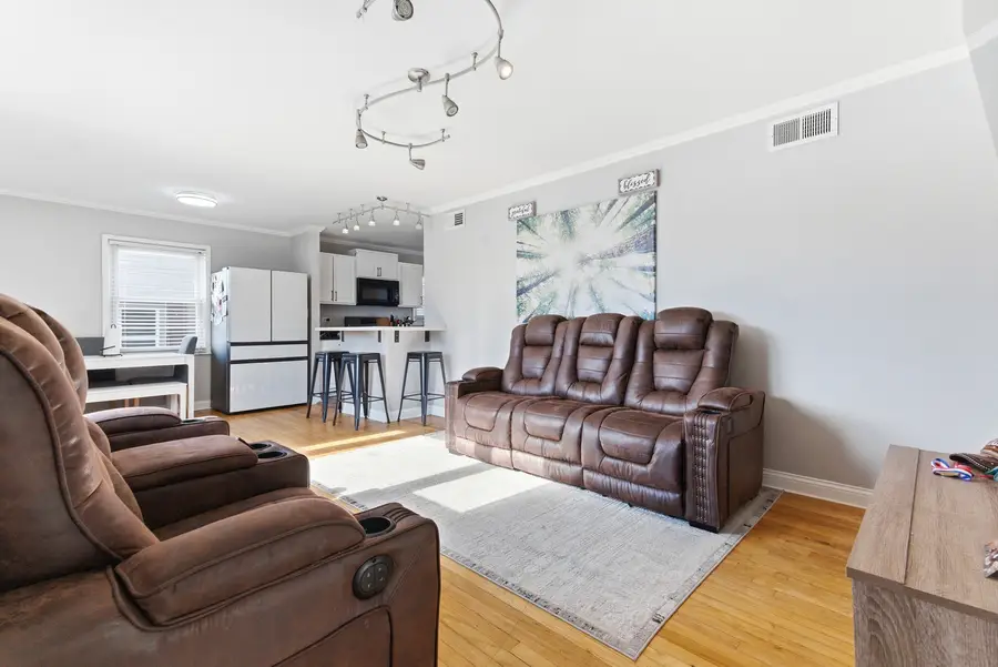 204 Woodlawn Drive, Mundelein, IL 60060 - #3