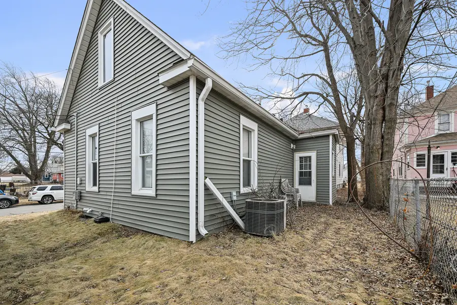 1715 3rd Street, Moline, IL 61265 - #3