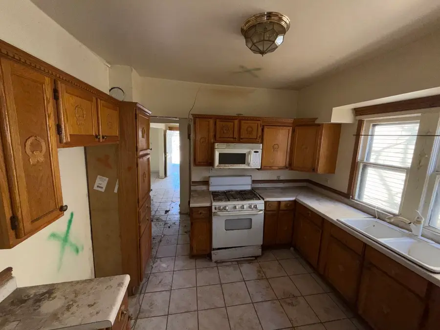 514 Whitley Avenue, Joliet, IL 60433 - #3