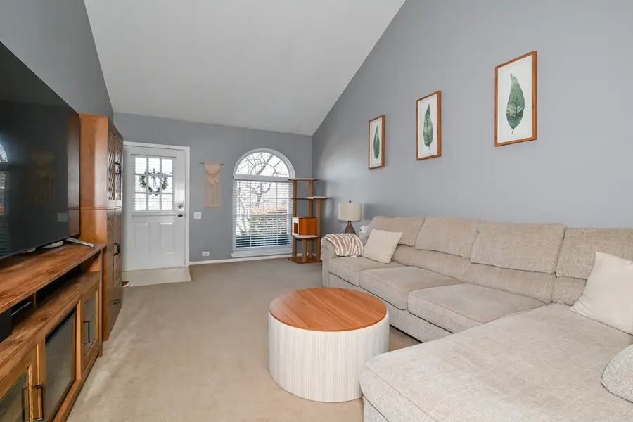 2092 Muirfield Circle, Elgin, IL 60123 - #3