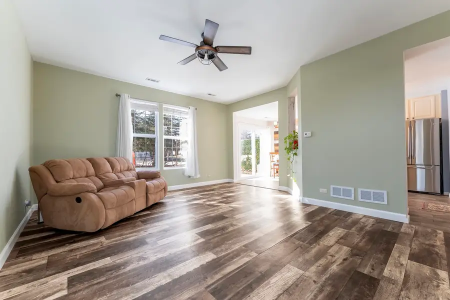 794 Pointe Drive #794, Crystal Lake, IL 60014 - #2