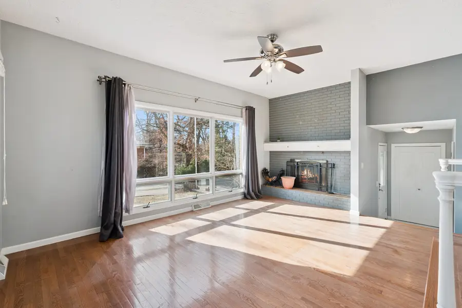 5019 34th Avenue A, Moline, IL 61265 - #3