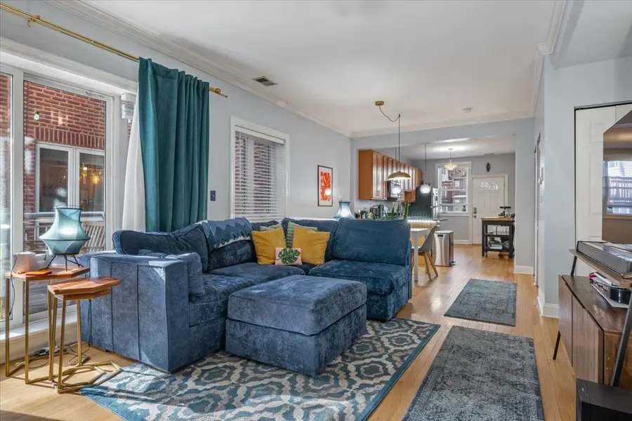 912 W Agatite Avenue #1, Chicago, IL 60640 - #2