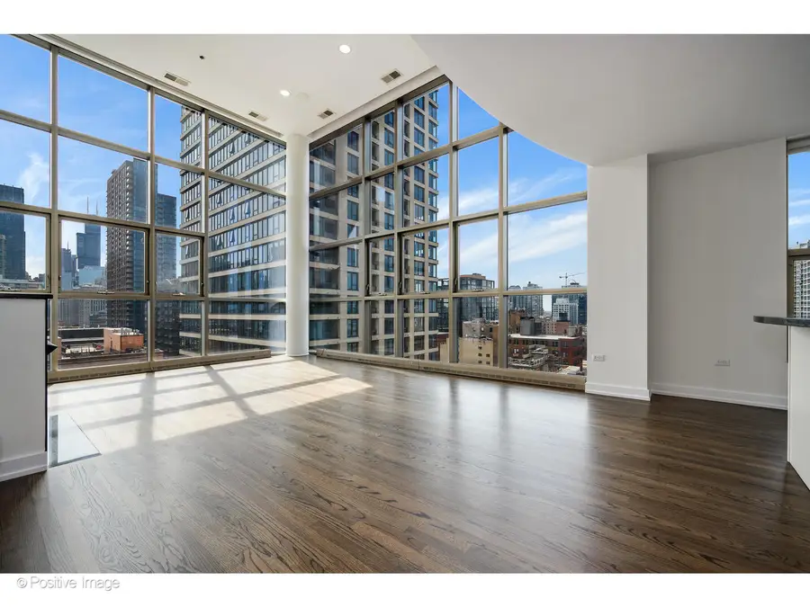 150 W Superior Street #1105, Chicago, IL 60654 - #3