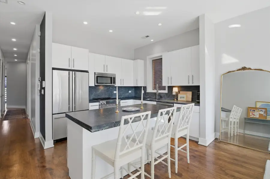 1076 N Marshfield Avenue #2, Chicago, IL 60622 - #3