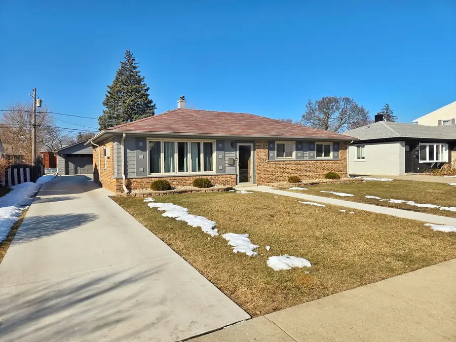 980 W Grant Drive, Des Plaines, IL 60016 - #2