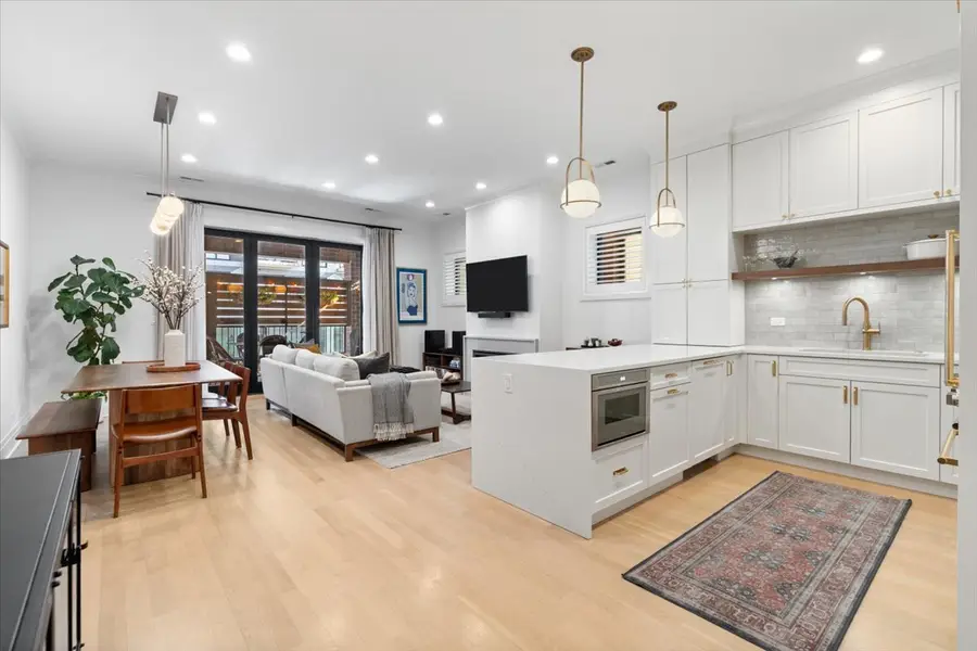 2727 N Kenmore Avenue #3, Chicago, IL 60614 - #2