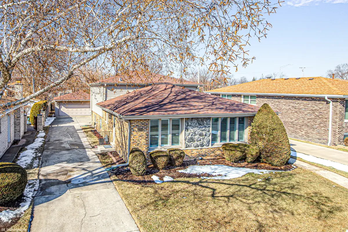10304 Linus Lane, Oak Lawn, IL 60453 - #1