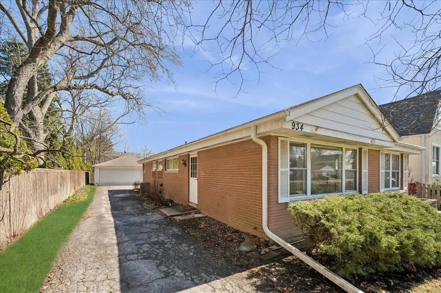 934 Yale Street, Wilmette, IL 60091 - #2