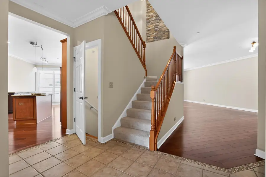 612 Stone Canyon Circle, Inverness, IL 60010 - #2