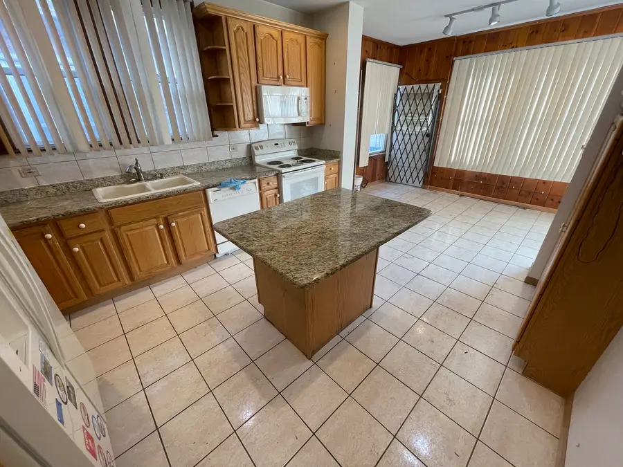 1643 E 86th Street, Chicago, IL 60617 - #3