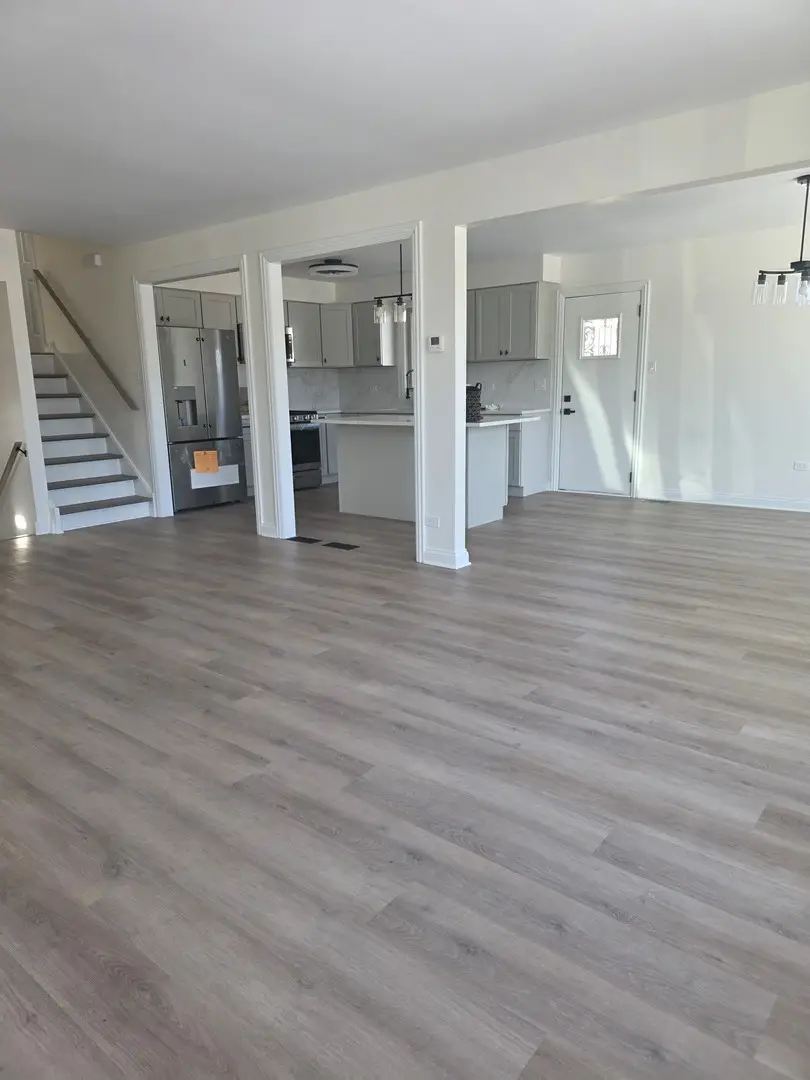 7544 Mason Avenue, Burbank, IL 60459 - #3