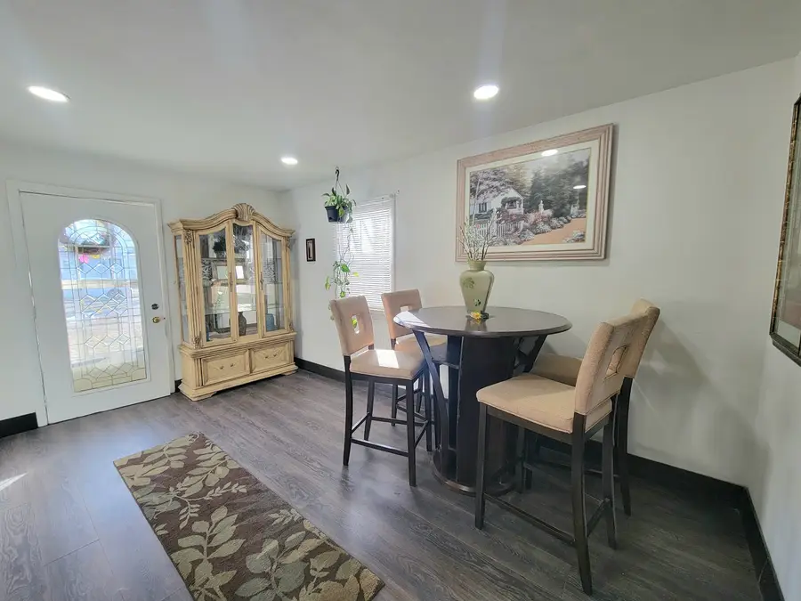 1535 & 1535 1/2 S 5th Avenue, Kankakee, IL 60901 - #3