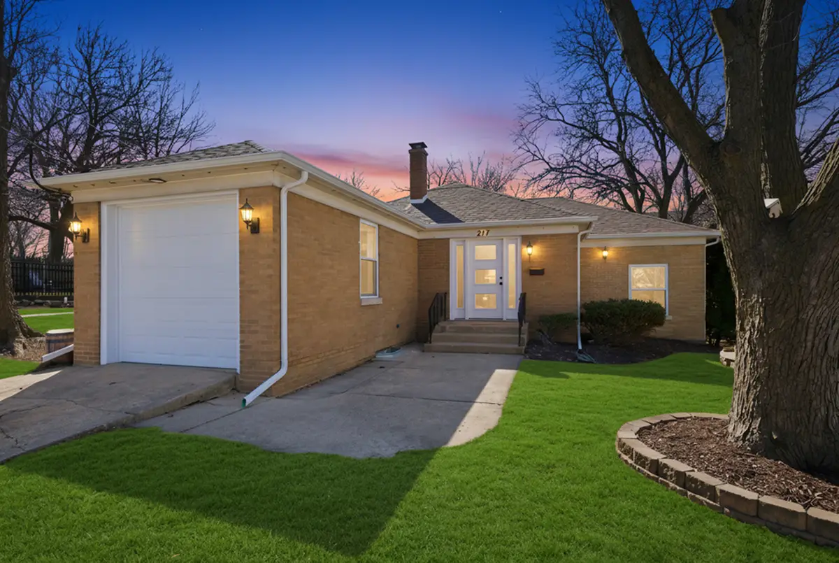 217 E 11th Street, Lockport, IL 60441 - #1