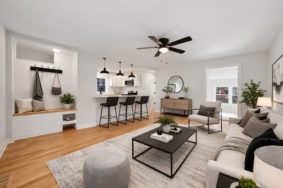 217 E 11th Street, Lockport, IL 60441 - #2