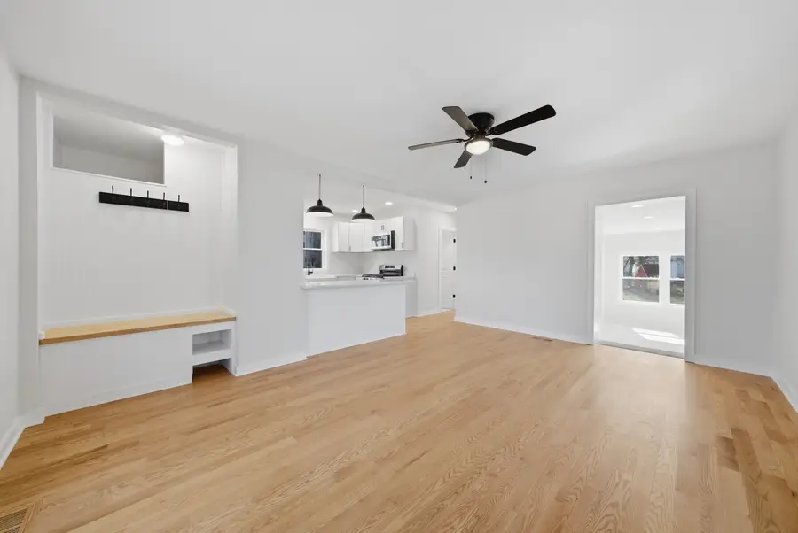 217 E 11th Street, Lockport, IL 60441 - #3