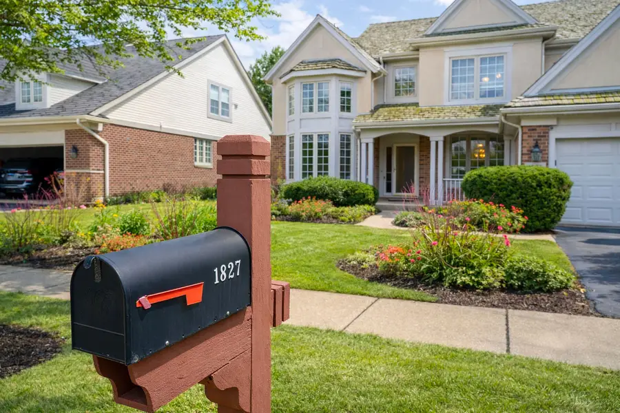 1827 Waterbury Circle, Glenview, IL 60025 - #2